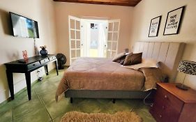 Quatro Estacoes Hospeda -Villa 209 , sua casa em Campos do Jordao, a 1 km do centro turistico